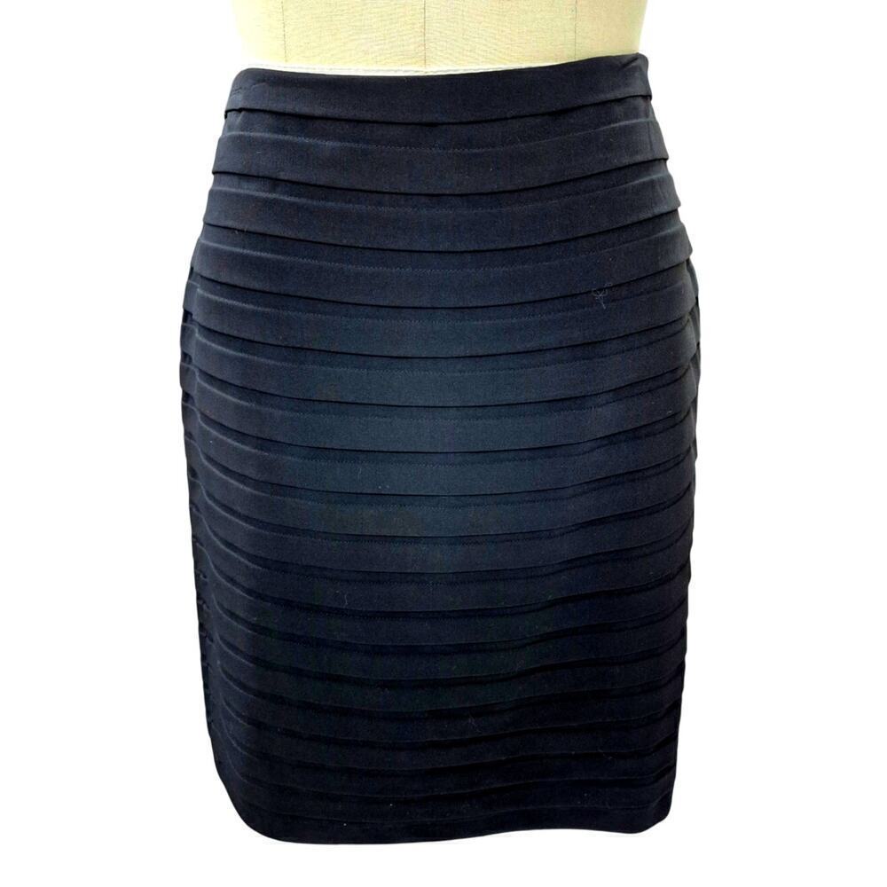 NWT Larry Levine Poly Blend Stretch Black Skirt Horizontal Pleats Sz 14